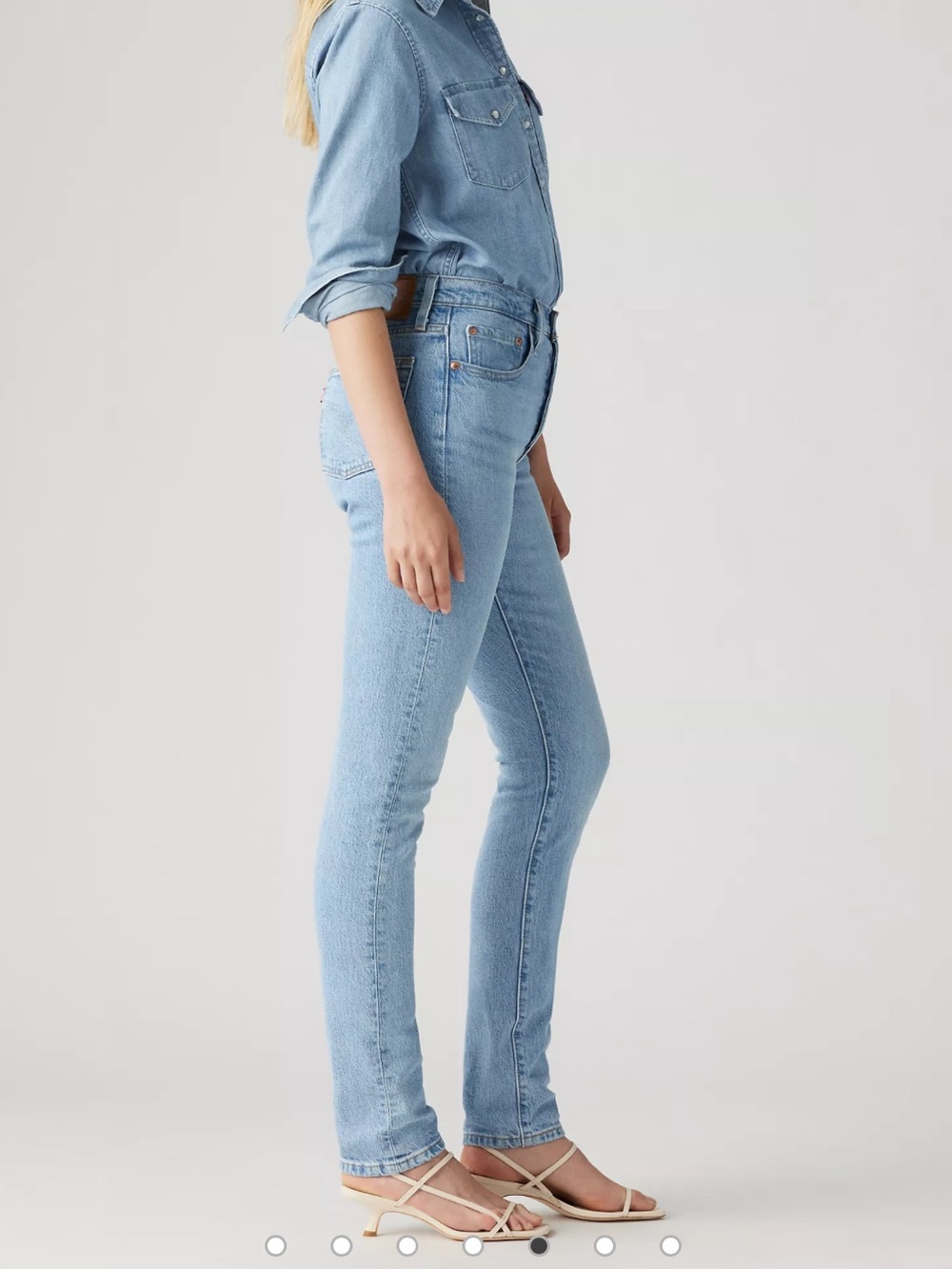 Levis 501 Skinny Light Blue Women's Jeans - Picture 2 of 5